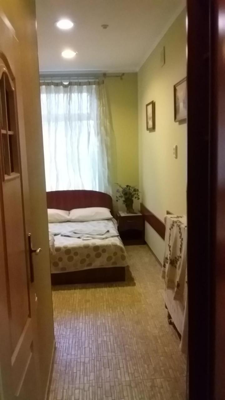 Мини-Отель Боярка Boyarka Exterior foto